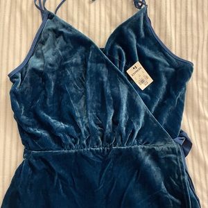 velvet blue express shirt with bow tie